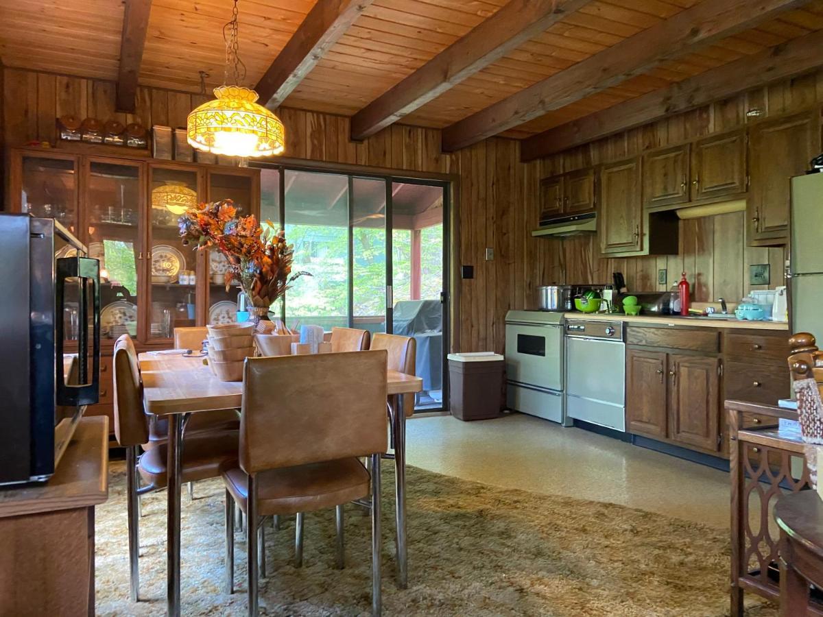 Saw Creek Cabin - Regent Hilltop Bushkill Exterior photo